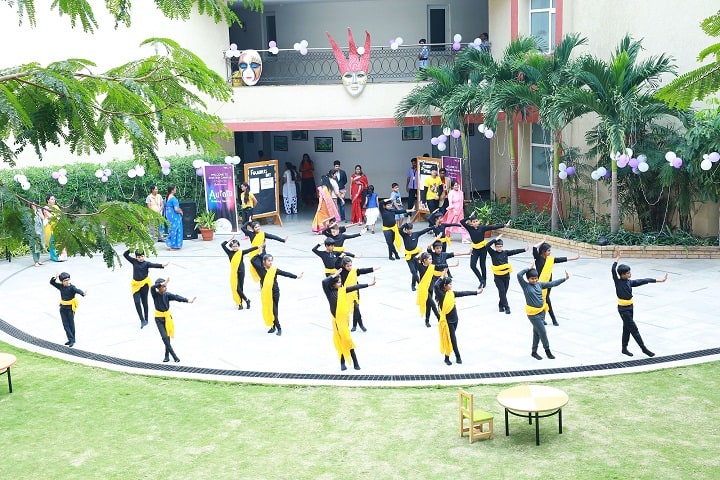 Oakridge International School-Dance