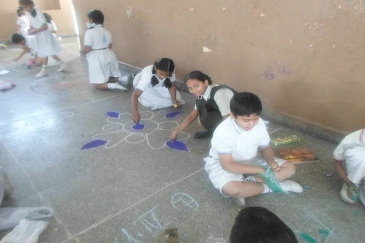 Rishi Public School-Rangoli Competition