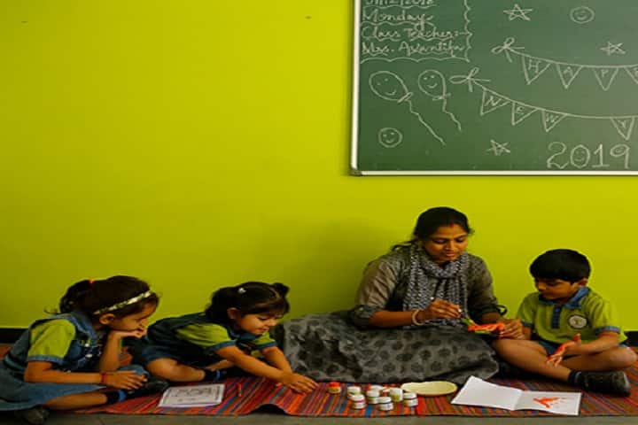 Sanskriti The School-Painting Class