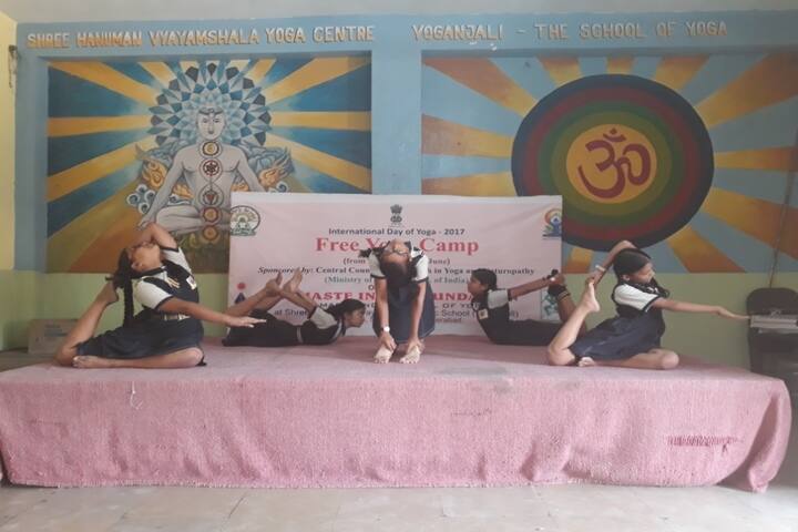 Shri Hanuman Vyayam Shala Public School-Yoga