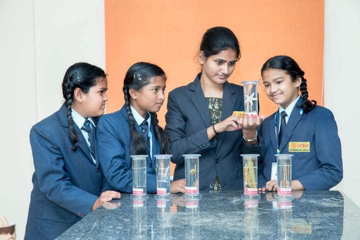 Sloka International School-Chemistry Lab