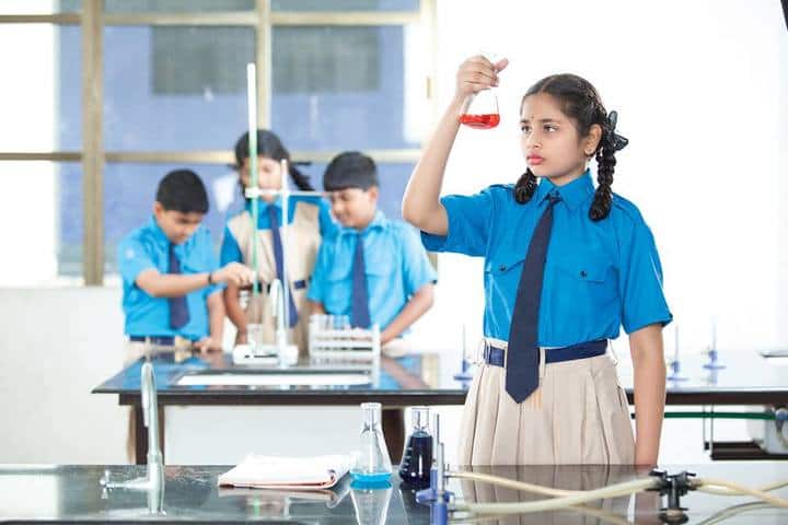 Sr Prime School-Physics Lab