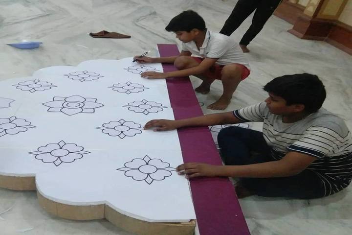 Sree Swaminarayan Gurukul International School-Drawing