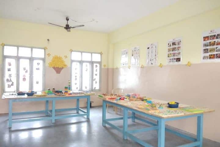 Srinivasa Ramanujan High School-Kindergarden Activity Room