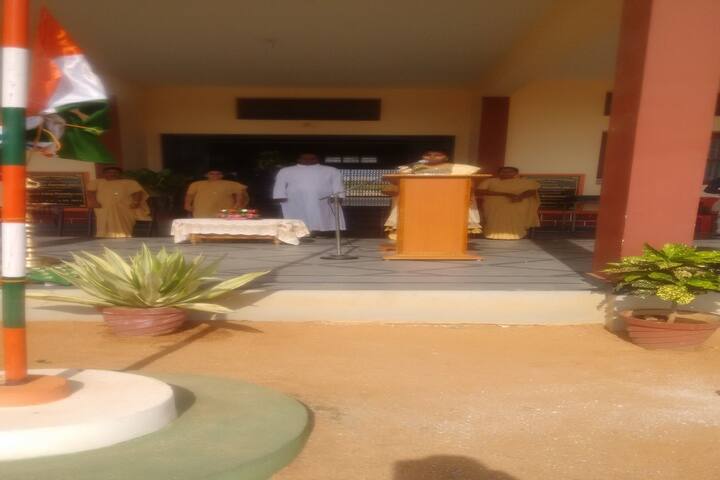 St Elizabeth Convent E M High School-Independence Day Celebrations