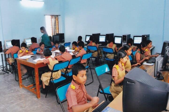 The Nalgonda Public School-Computer Lab