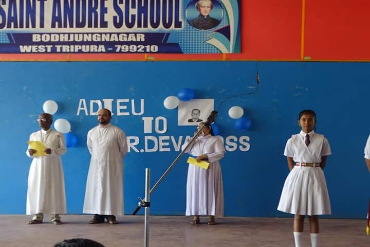 Saint Andre School-Singing