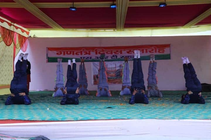 S R T School-Yoga Day
