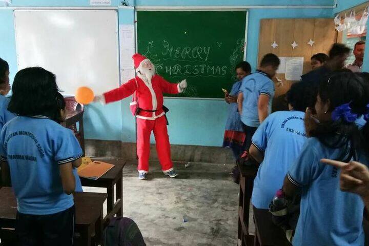 Siksha Bhavan Montessori School-Christmas Day