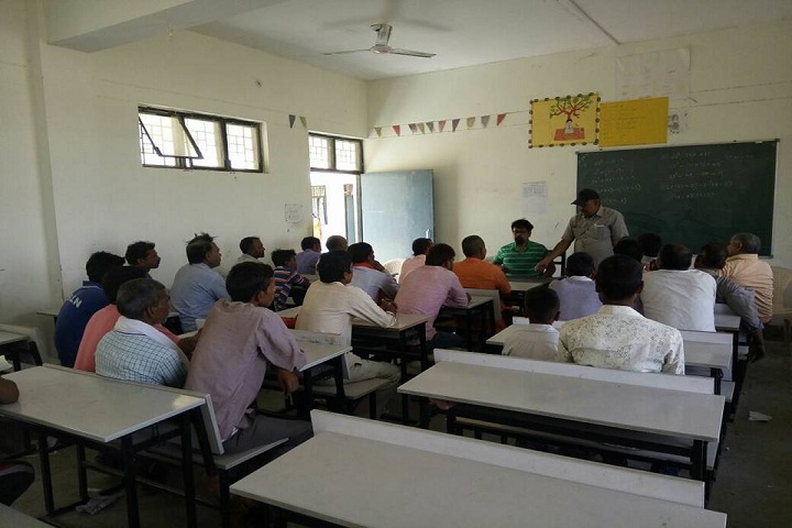 Abhinav Vidyalaya Karora-Classrooms
