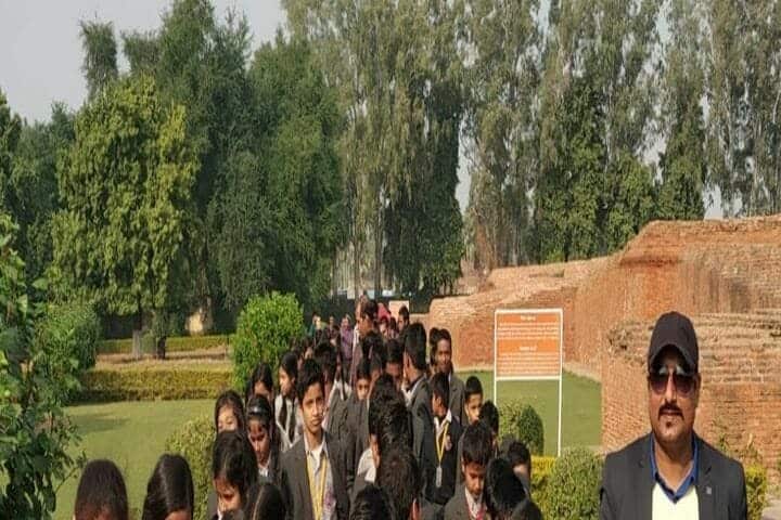 S D V Public School-Field Trip