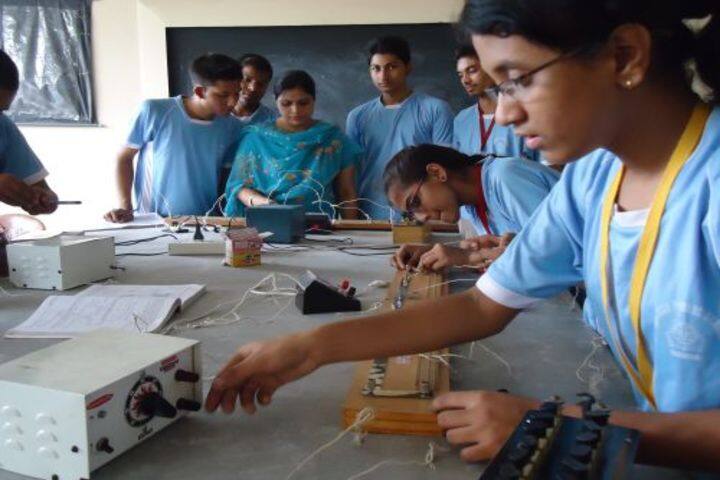 Adarsh Public School-Physics Lab