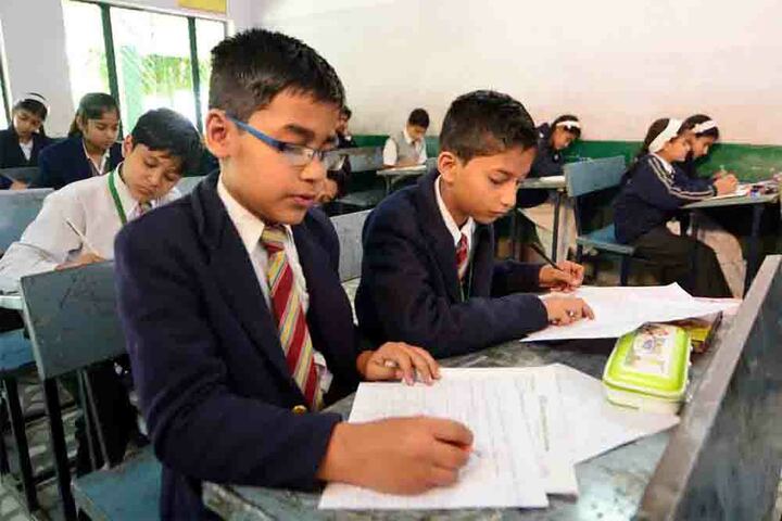 Agra Public School - Classrooms