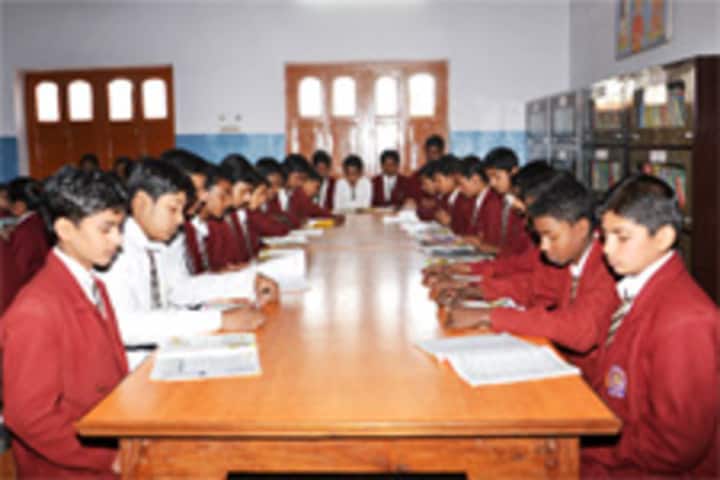 S K P Vidya Vihar-Library