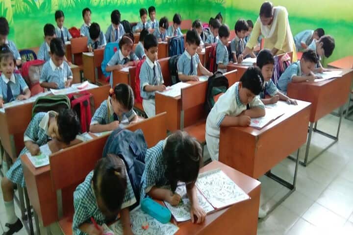 Ajmani Public School-Drawing competition