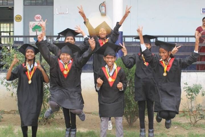 Alpha Public College - Graduation Day