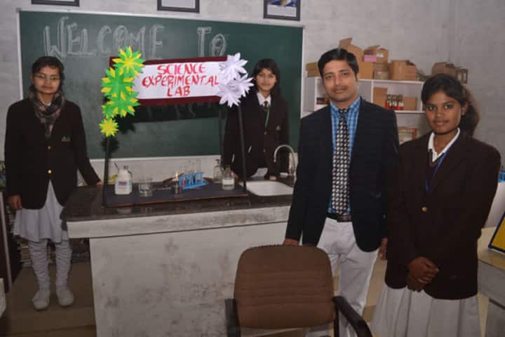 Alphine International School - Science Experimental Lab