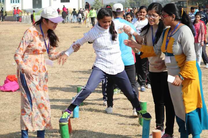 Alphine Public School - Extra Circular Activities