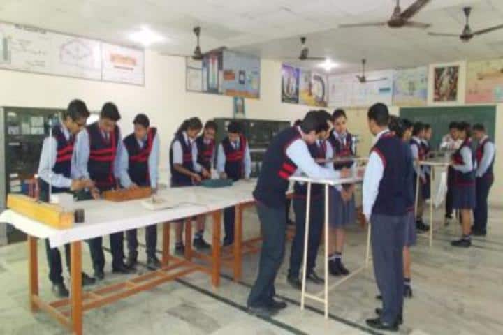 Amarnath Vidya Ashram Senior Secondary School-Physics Lab