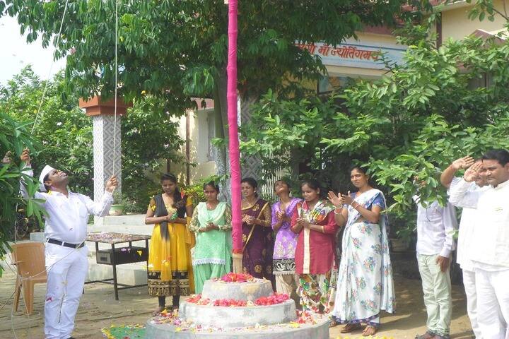 Sabarmati Gyan Niketan-Flag Hosting
