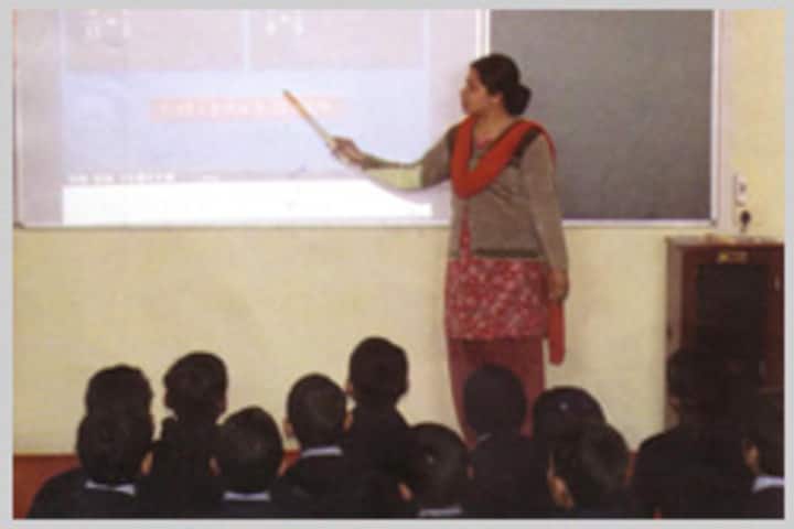 Amrit Public School-Smart Class