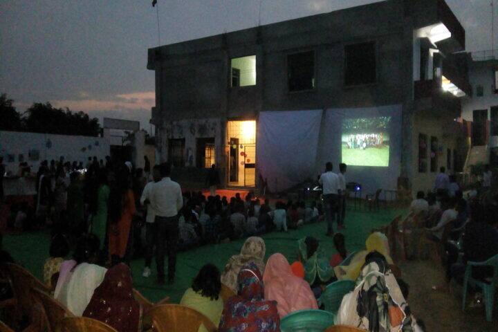 Arya Bandhu Public School-Seminar