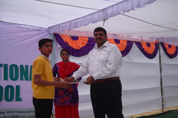Aryan International Public School-Annual Prize Distribution