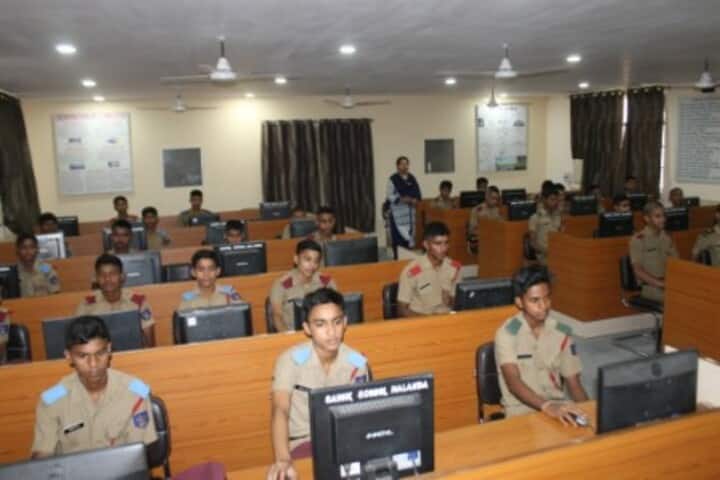 Sainik School-Computer Lab