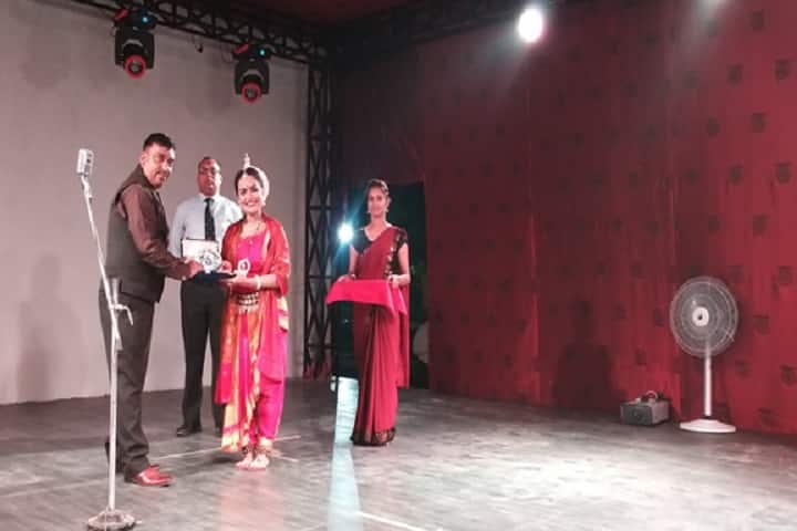 Sainik School-Prizes