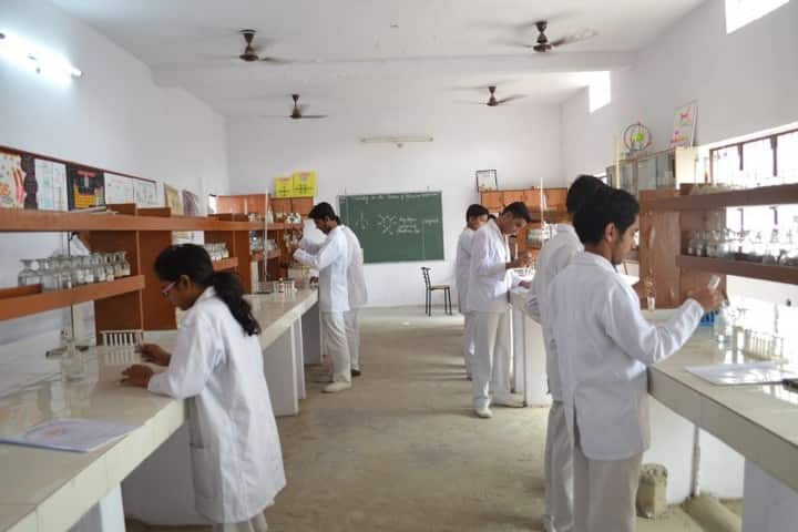 Awadh Public School-Chemistry Lab