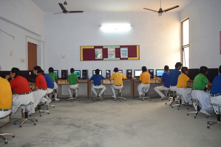 Awadh Public School-Computer Lab