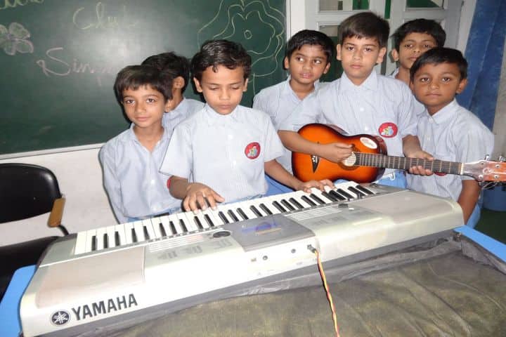 Ayesha Tarin Modern Public School-Music Room