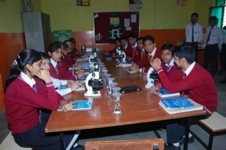 B K Senior Secondary School-Biology Lab