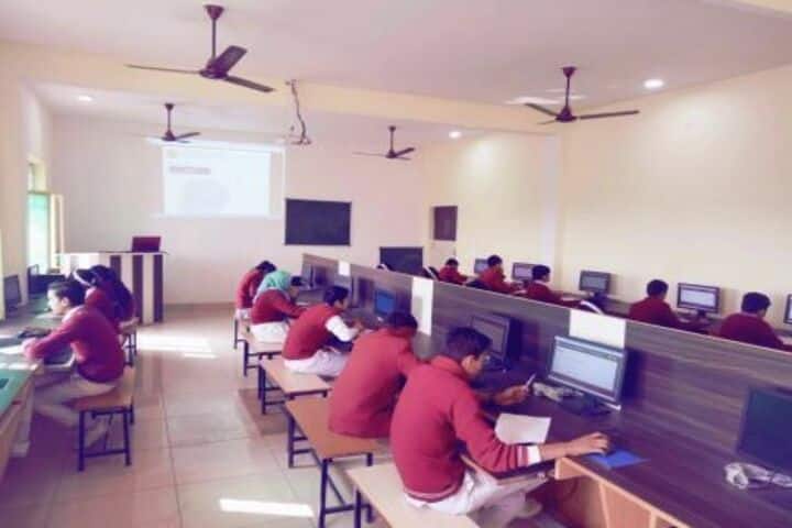 B K Senior Secondary School-Computer Lab