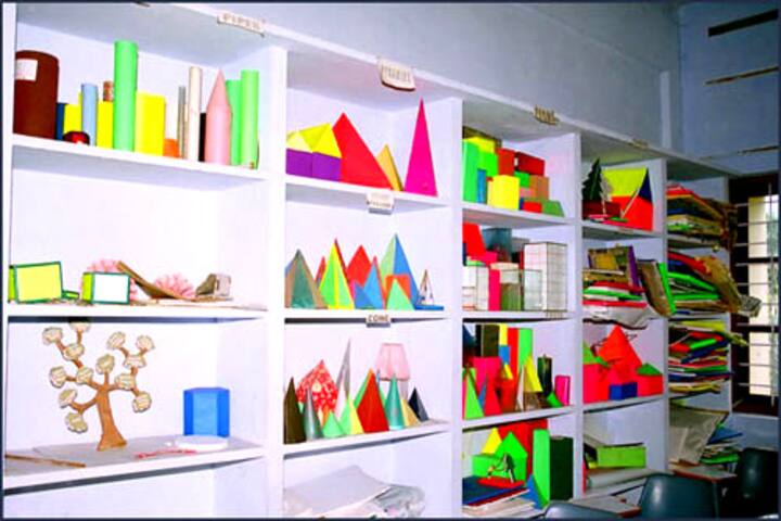 B K Senior Secondary School-Mathematics Lab