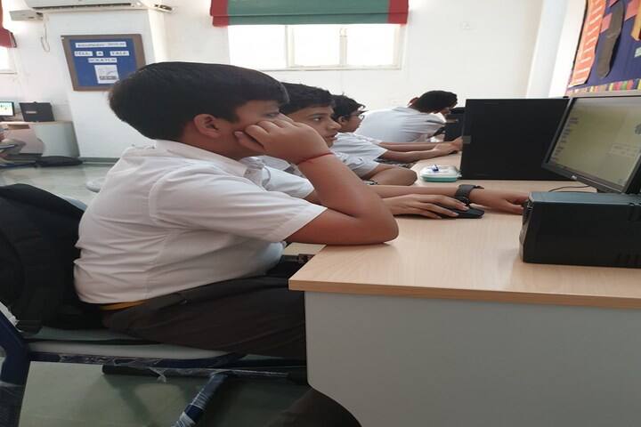 Bal Bharati Public School-Computer Lab
