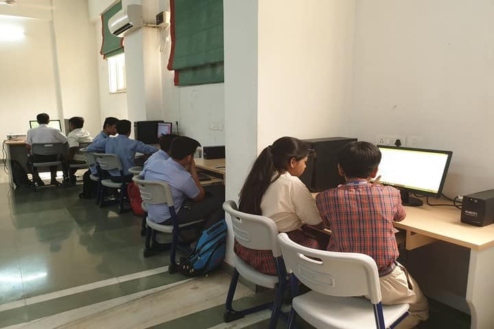Bal Bharati Public School-Computer Lab