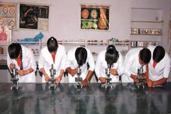 Bal Vidyalaya Madhyamik School-Physics Lab