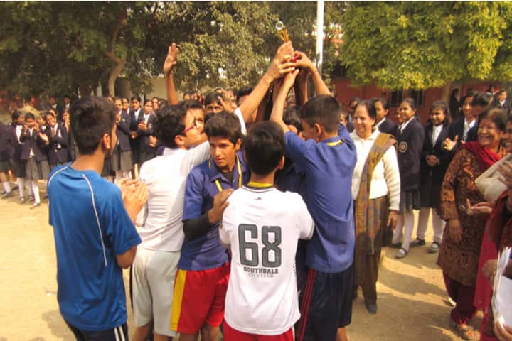 Bhartiya Vidya Bhavan Vidyalaya-Sports Day Celebrations