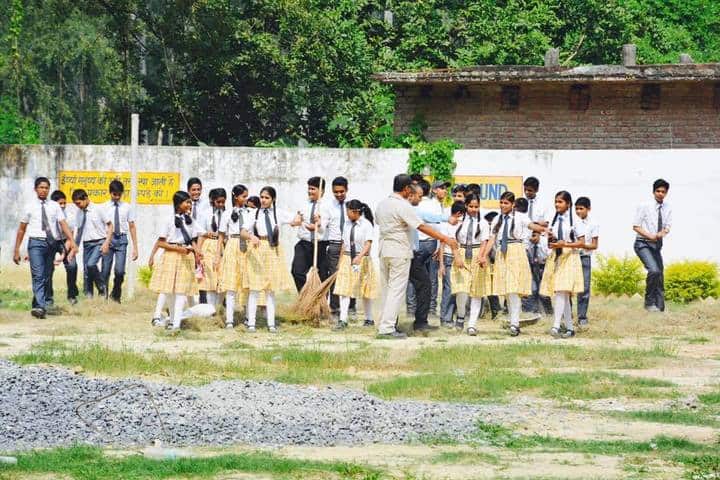 Blooming Buds School-Swachh Bharath