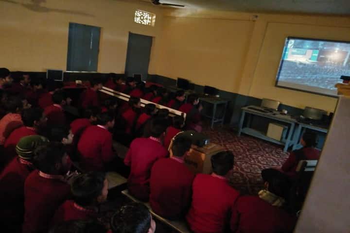 Blossom Academic School-Smart Class