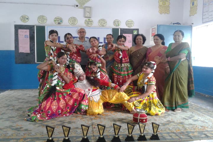 Blue Bell Dr Ram Tirth Dube Memorial School-Dancing Competition