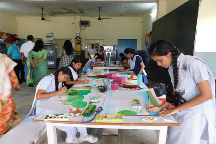 Blue Bells School-Art And Craft