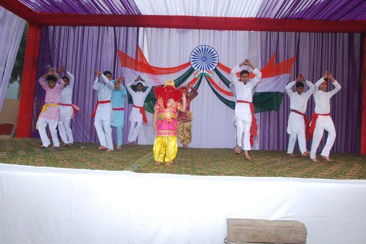 Brahamdutt Saraswati Vidya Mandir-Independence Day