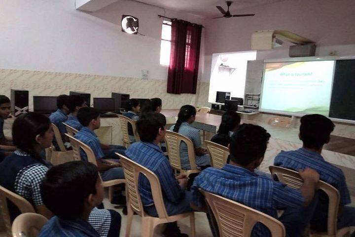 Brahmananda Public School-Smart Class