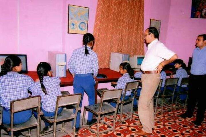 Brainzone Junior High School-Computer Lab