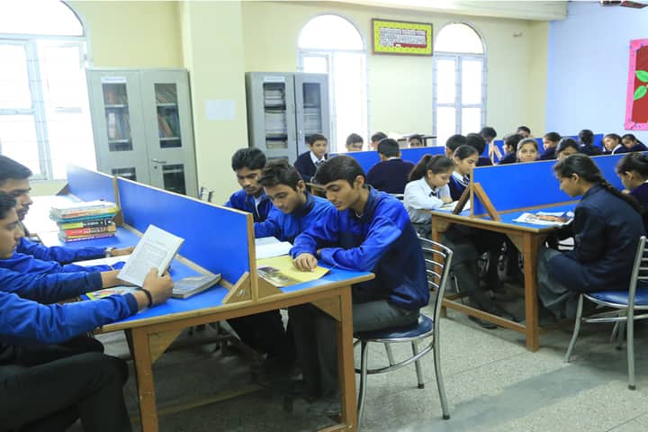 C S H P Public School-Library
