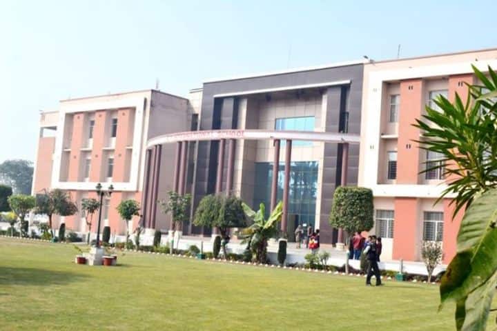 C P International School-Campus