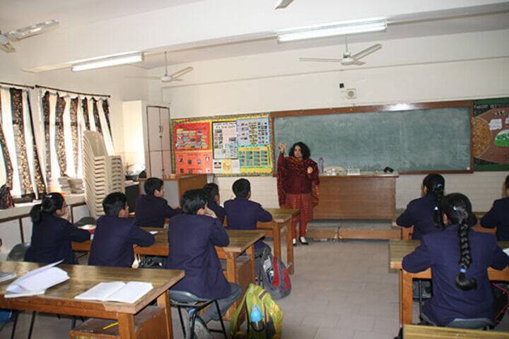Cambridge School-Class Room