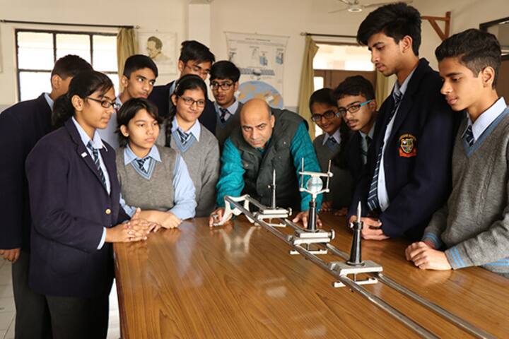 Cambridge School-Physics Lab